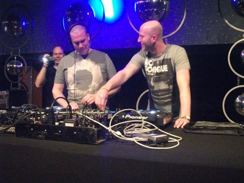 X-QLUSIVE - D-BLOCK & S-TE-FAN - Sobota 22. 1. 2011